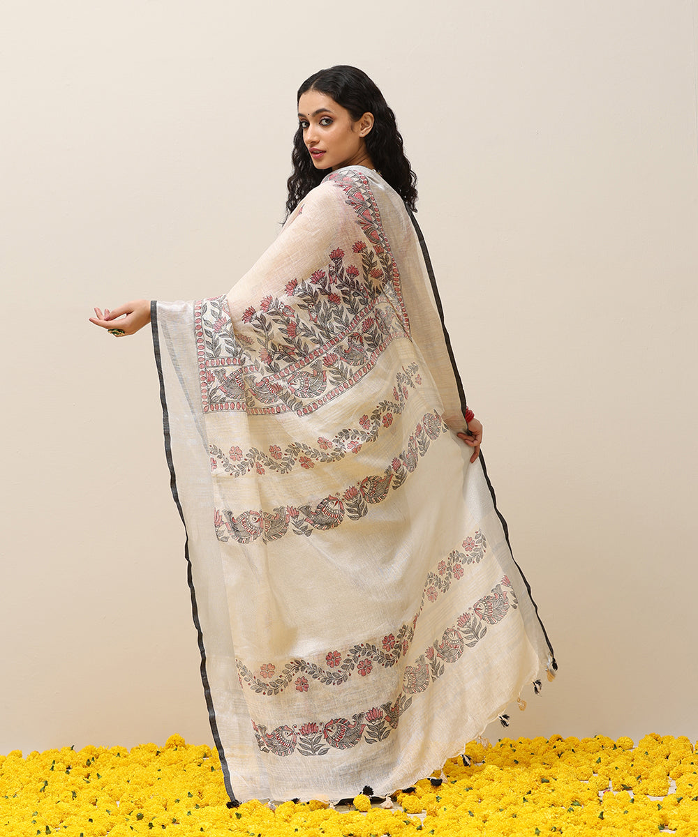 Handloom_Beige_Linen_Handpainted_Madhubani_Saree_With_Peacock_Motifs_WeaverStory_03