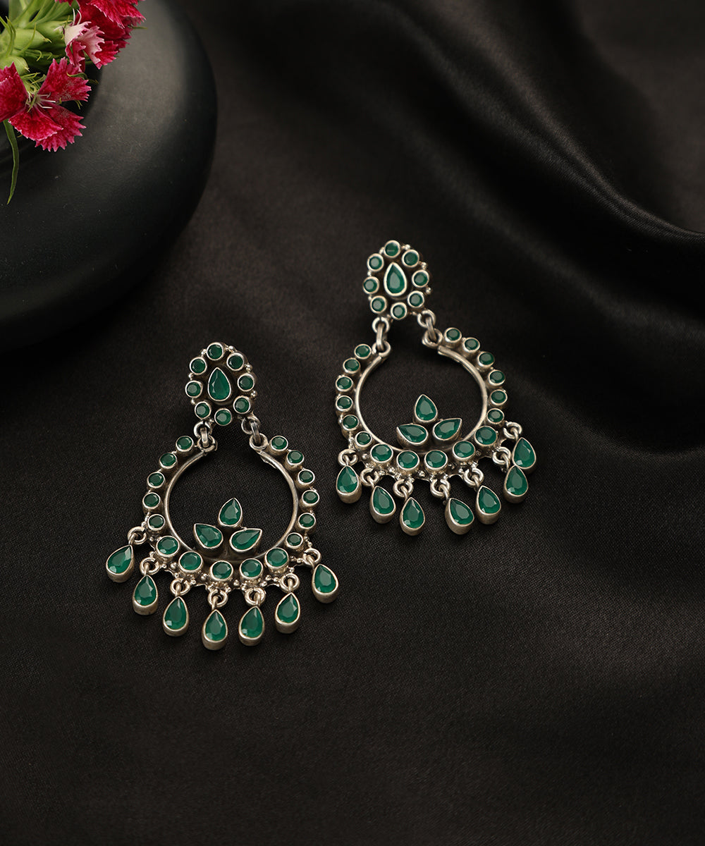 Purvi_Handcrafted_Green_Oxidised_Pure_Silver_Earrings_WeaverStory_01