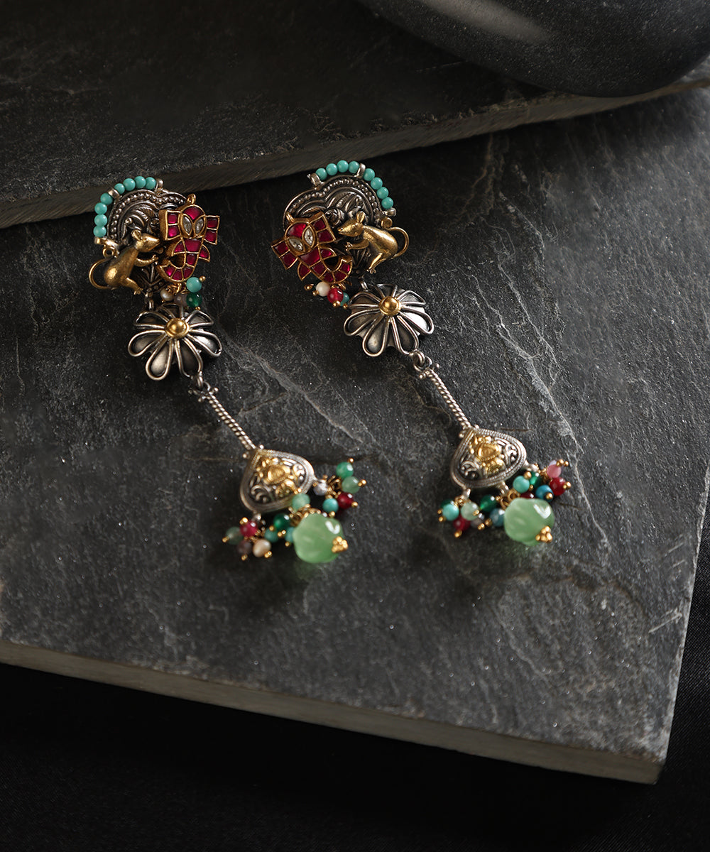 Paaras_Handcrafted_Oxidised_Pure_Silver_Kundan_Earrings_WeaverStory_01