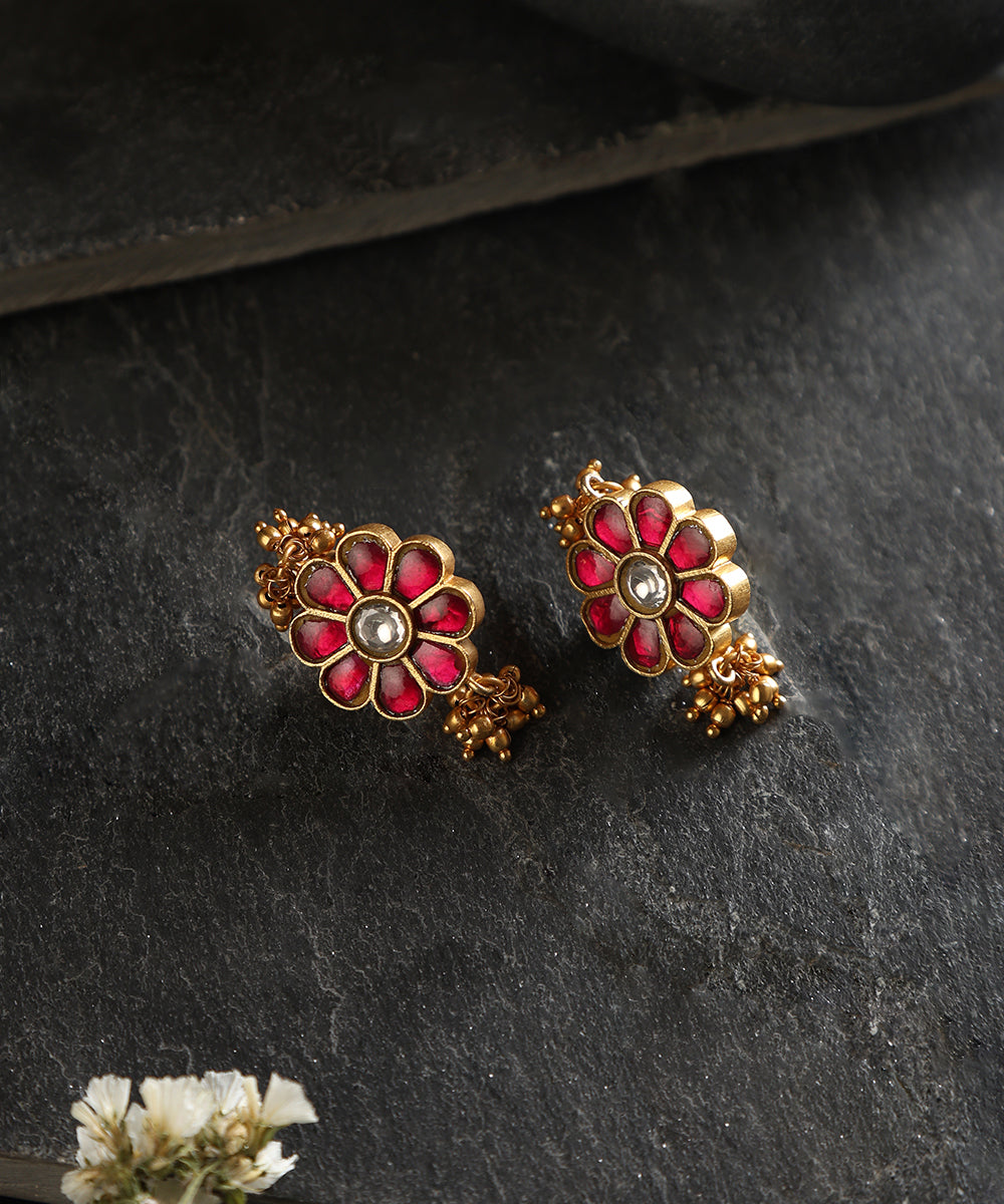 Ohm_Handcrafted_Oxidised_Pure_Silver_Kundan_Earrings_WeaverStory_01