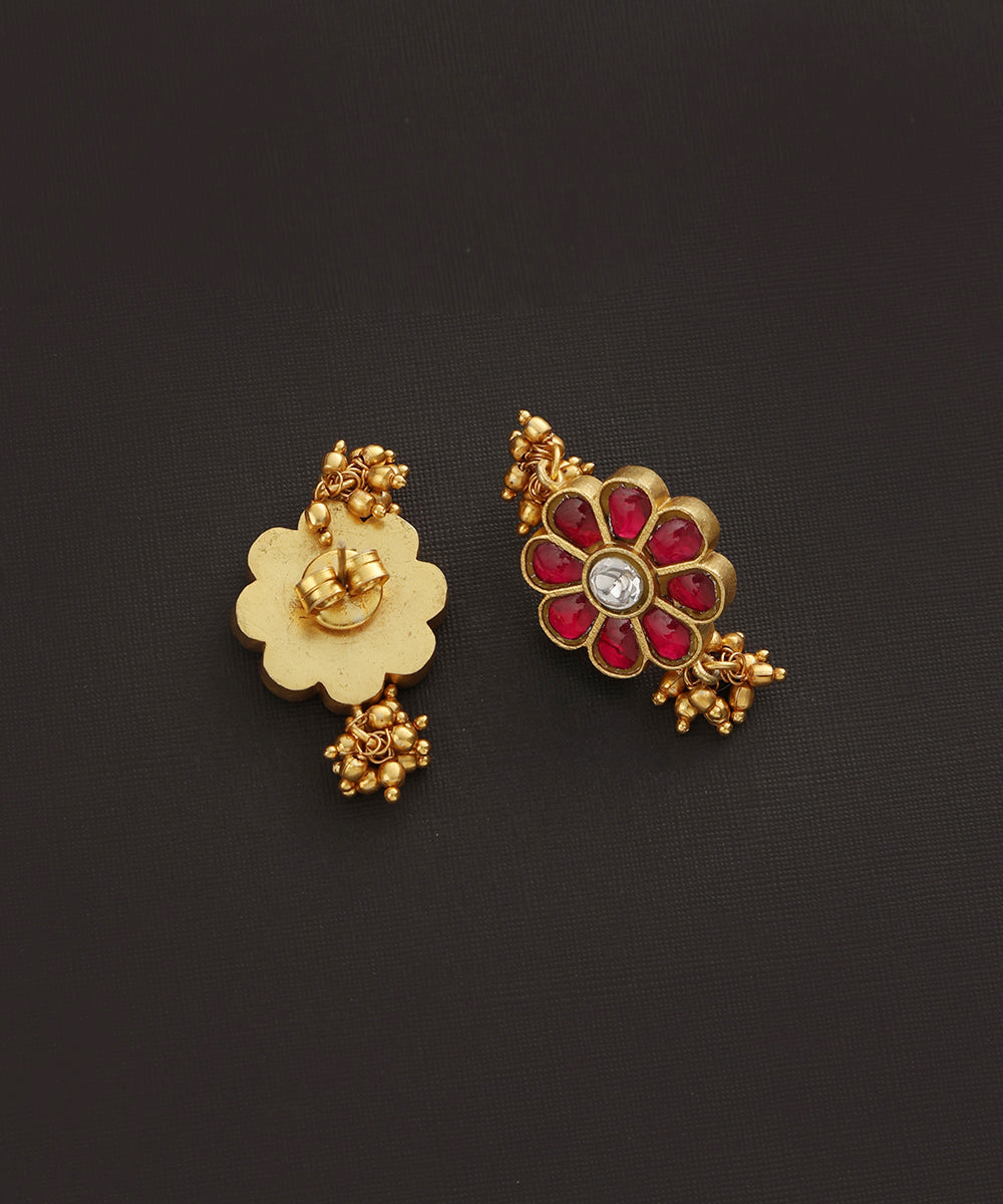 Ohm_Handcrafted_Oxidised_Pure_Silver_Kundan_Earrings_WeaverStory_03
