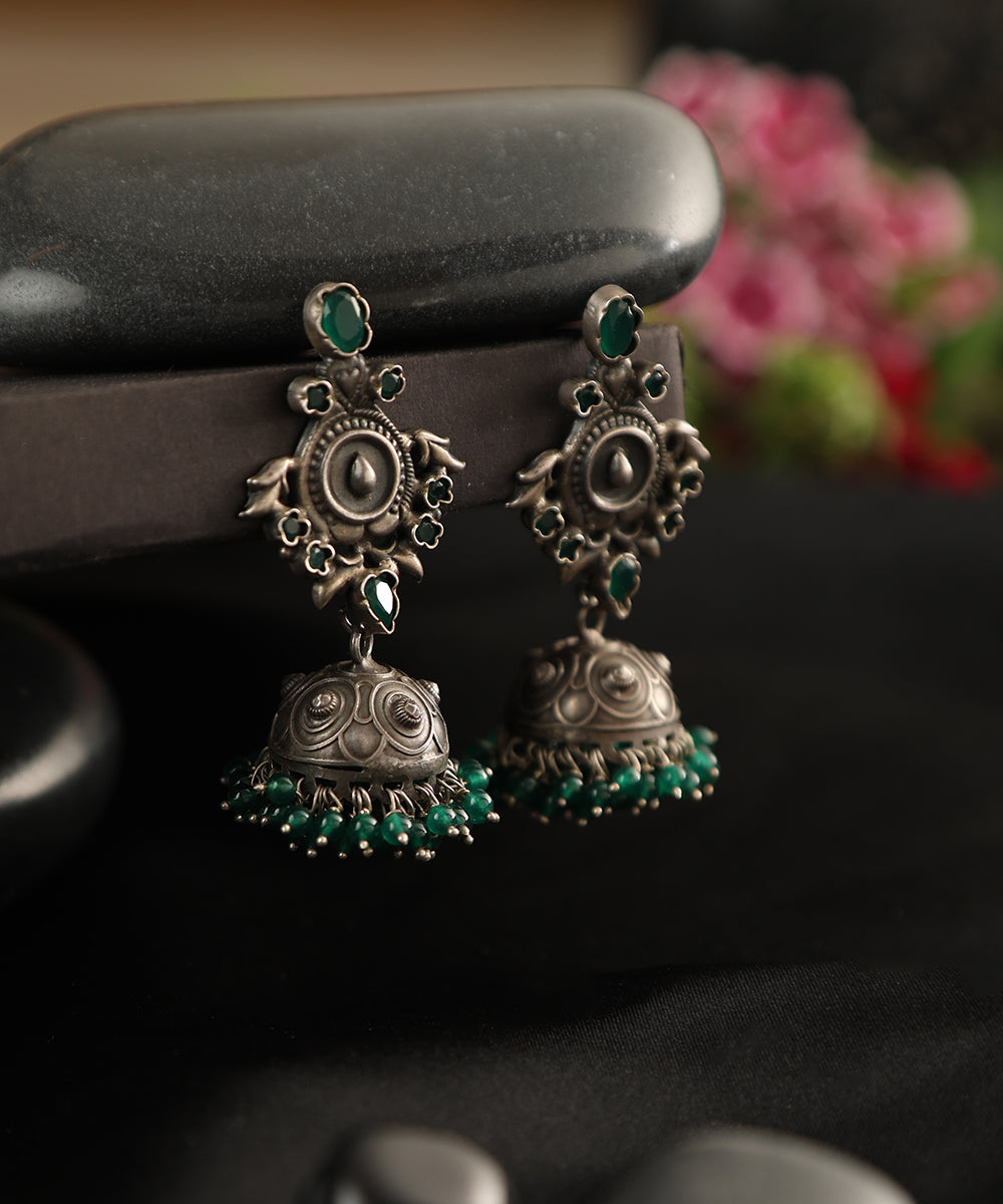 Alora_Handcrafted_Oxidised_Pure_Silver_Green_Jhumki_WeaverStory_01