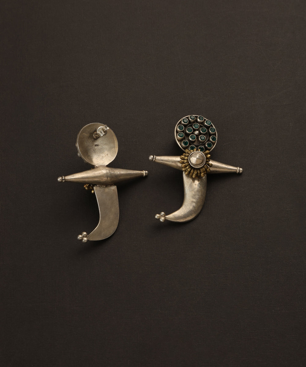 Ahnaf_Handcrafted_Oxidised_Pure_Silver_Green_Earrings_WeaverStory_03