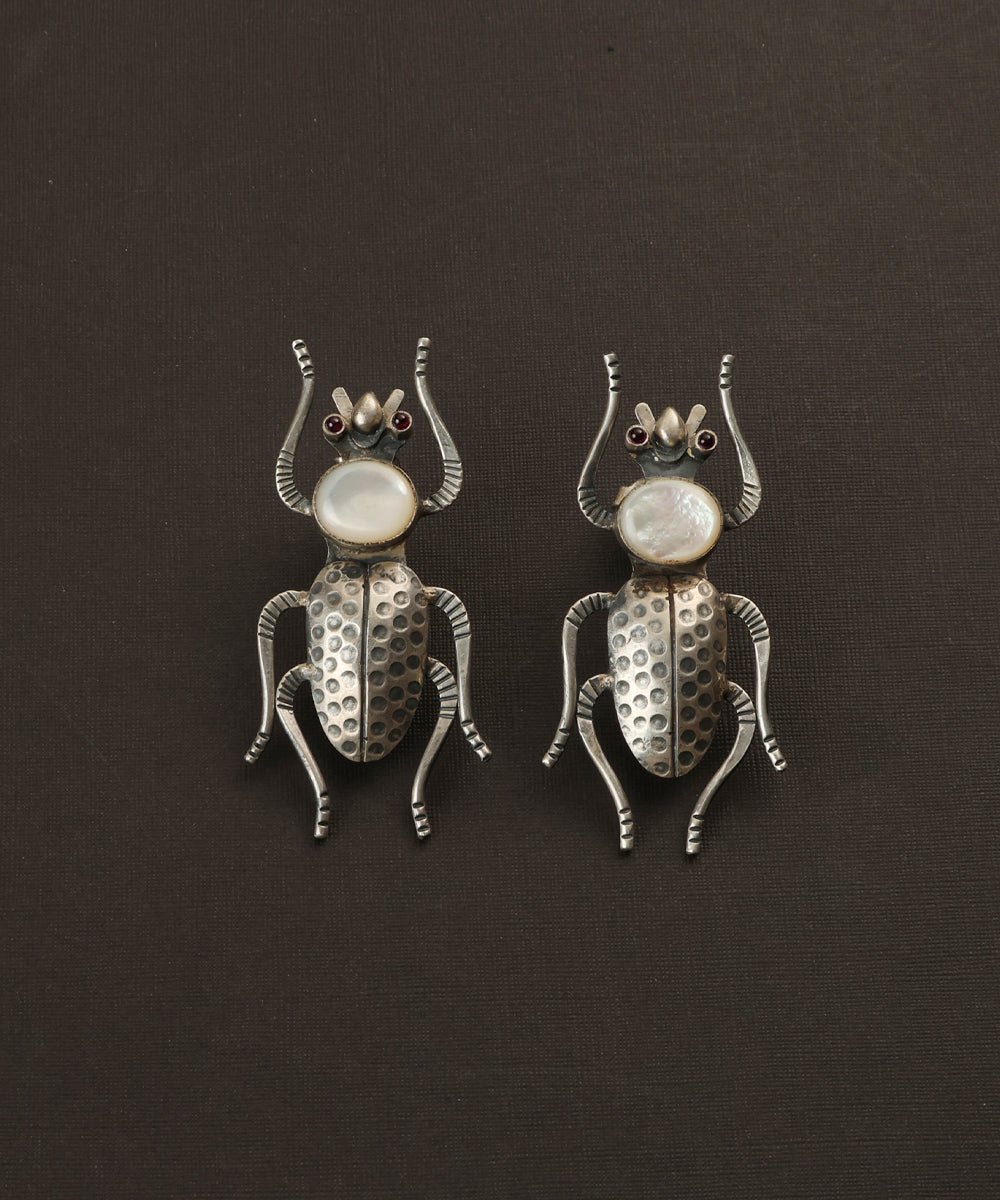 Khaira_Handcrafted_Oxidised_Pure_Silver_Earrings_WeaverStory_02