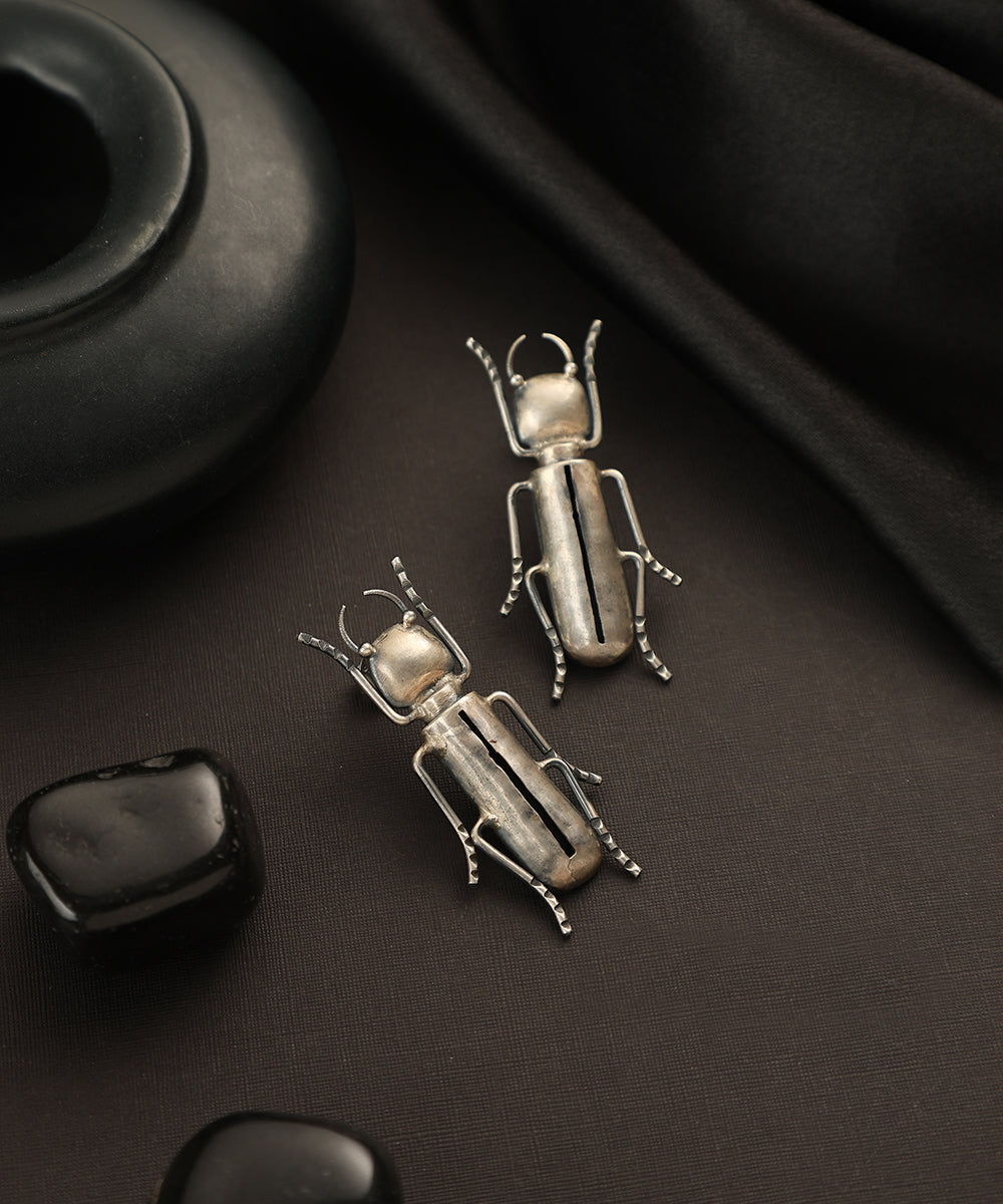 Hannah_Handcrafted_Oxidised_Pure_Silver_Earrings_WeaverStory_01