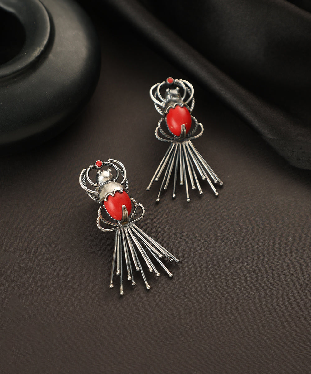 Jasiya_Handcrafted_Oxidised_Pure_Silver_Earrings_WeaverStory_01