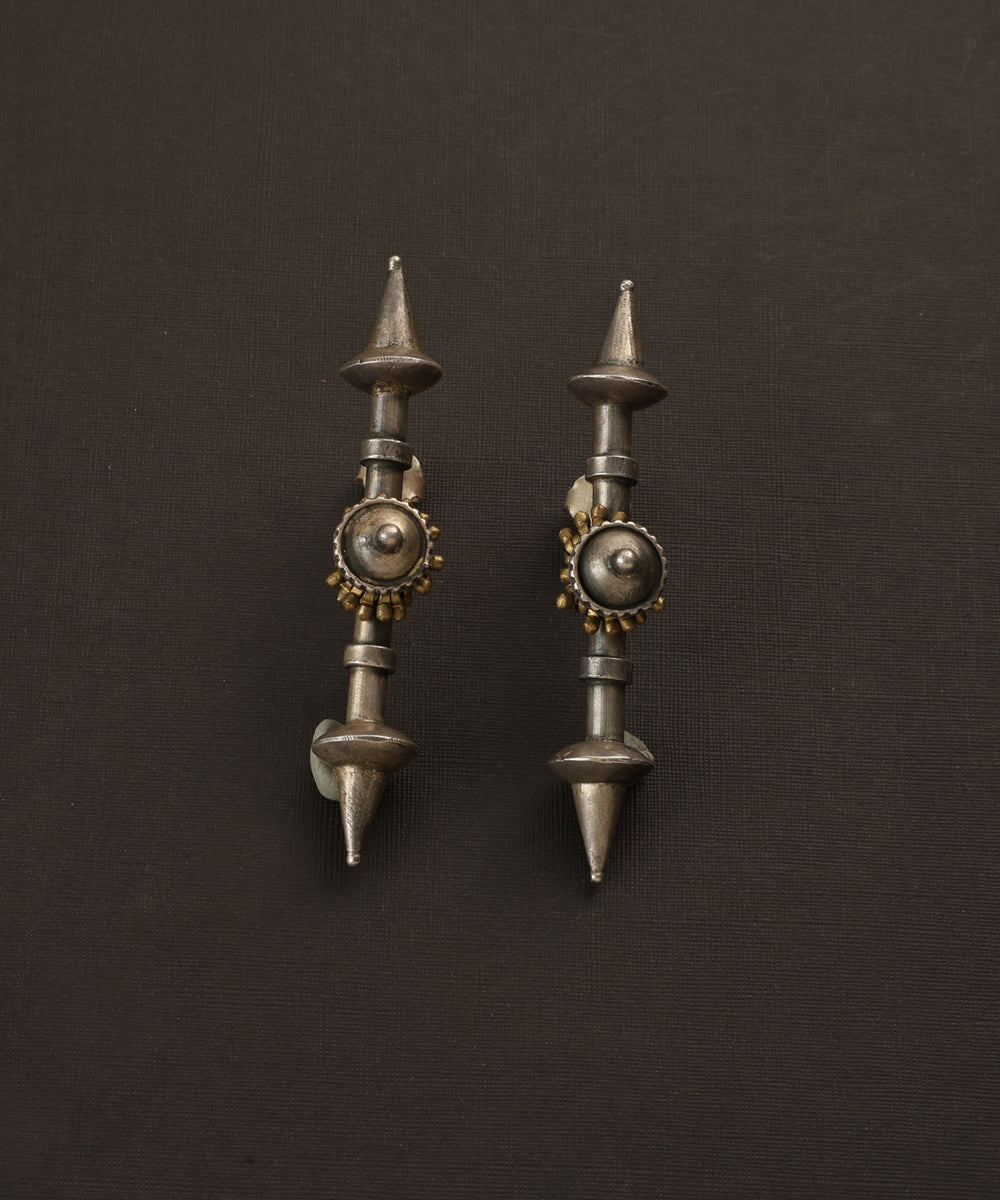 Ruaa_Handcrafted_Oxidised_Pure_Silver_Earrings_WeaverStory_02