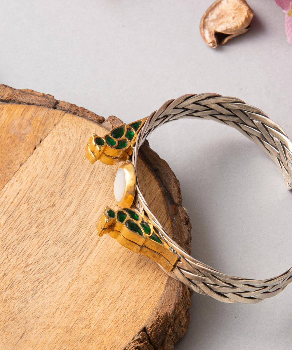 Zuhra_Handcrafted_Pure_Silver_Bangle_With_Enamel_WeaverStory_02