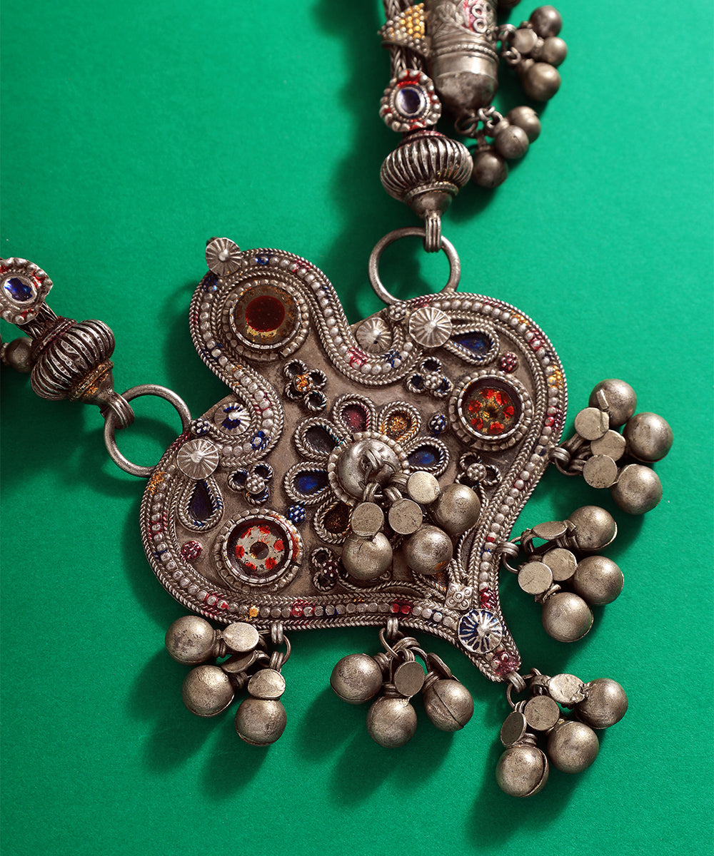 Iksura_Handcrafted_Oxidised_Pure_Silver_Necklace_WeaverStory_02