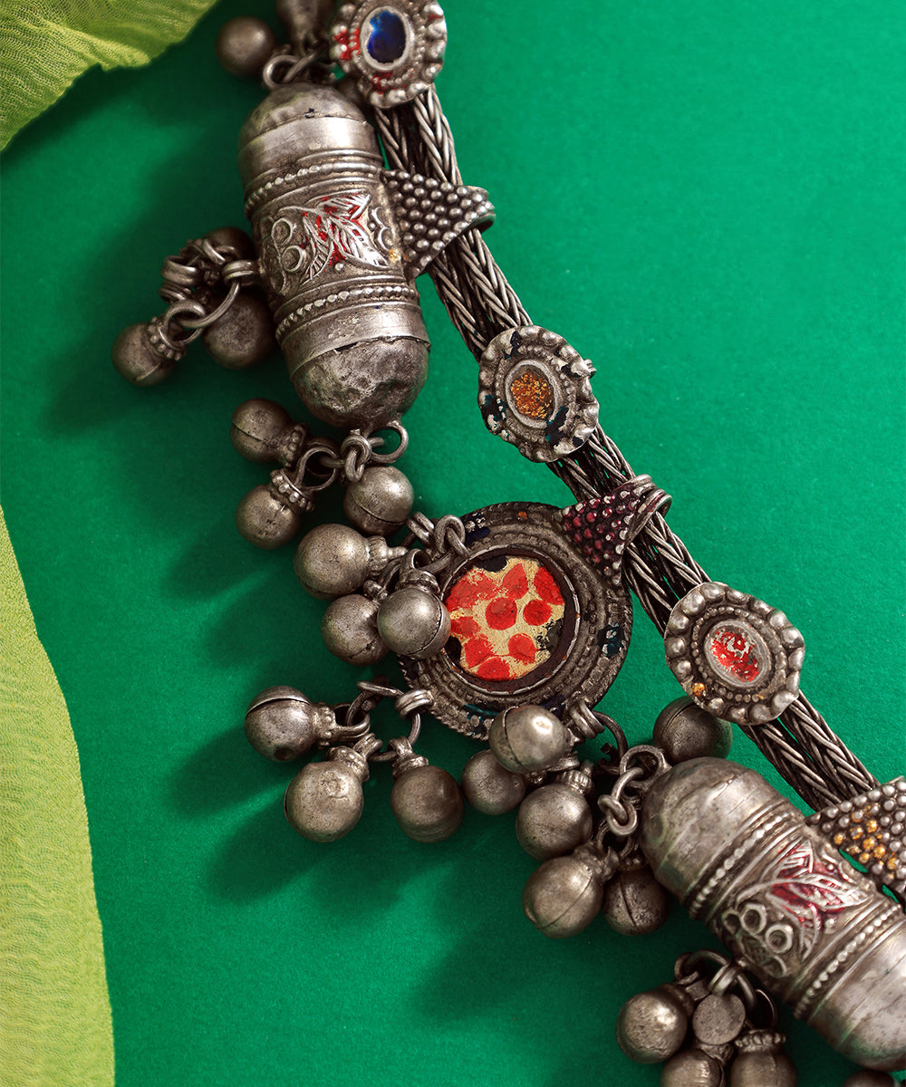 Iksura_Handcrafted_Oxidised_Pure_Silver_Necklace_WeaverStory_03