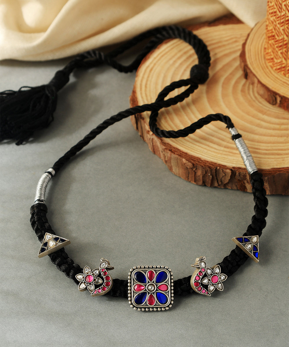 Haripriya_Handcrafted_Oxidised_Pure_Silver_Kundan_Necklace_WeaverStory_01