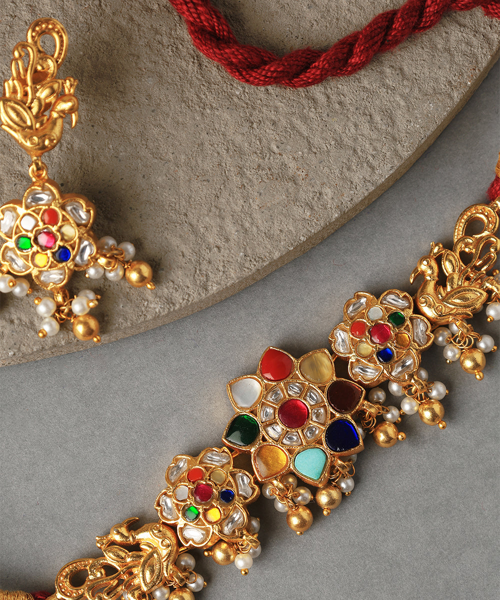 Uma_Handcrafted_Pure_Silver_Golden_Necklace_Sets_With_Kundan_WeaverStory_02