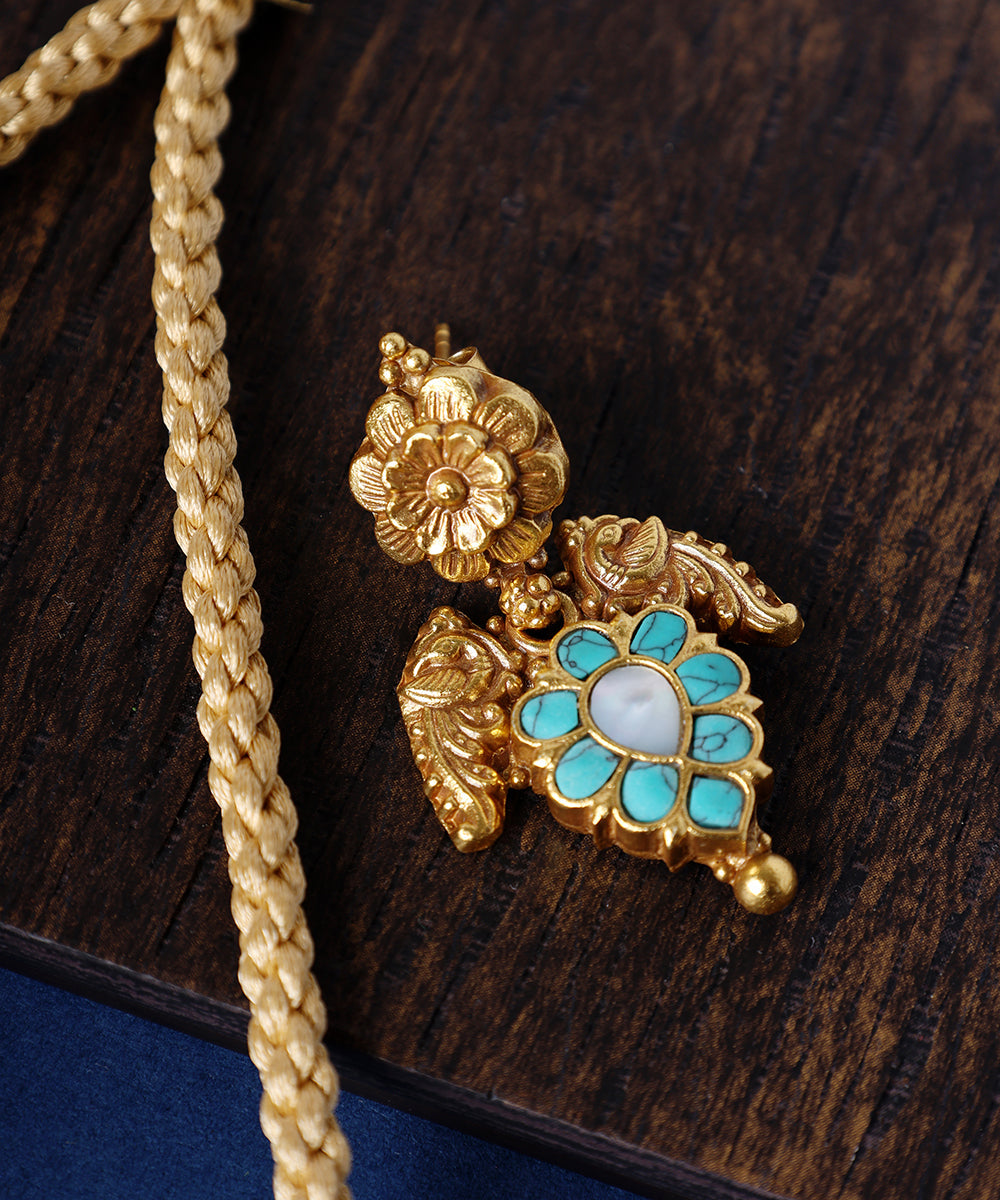 Bushra_Handcrafted_Golden_Pure_Silver_Necklace_Set_WeaverStory_03