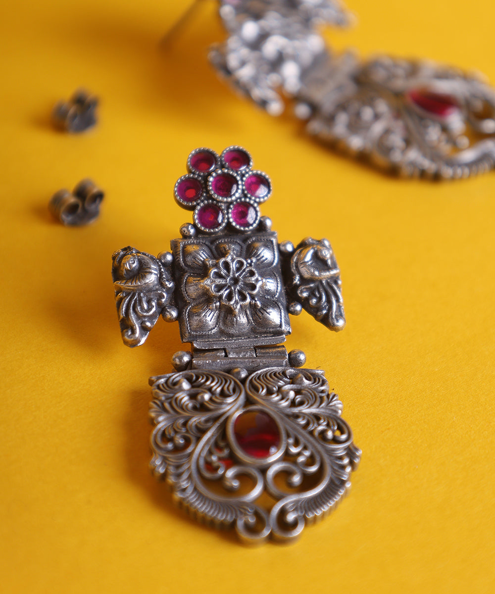 Sadiya_Handcrafted_Oxidised_Pure_Silver_Earrings_With_Kempstones_WeaverStory_02