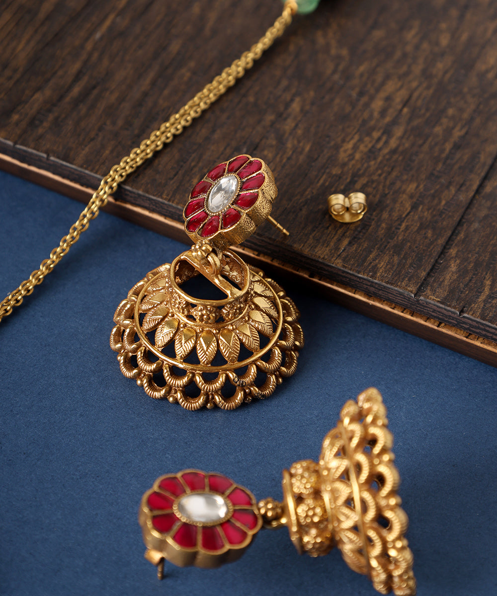 Farrida_Handcrafted_Golden_Pure_Silver_Necklace_Set_With_Kundan_WeaverStory_03