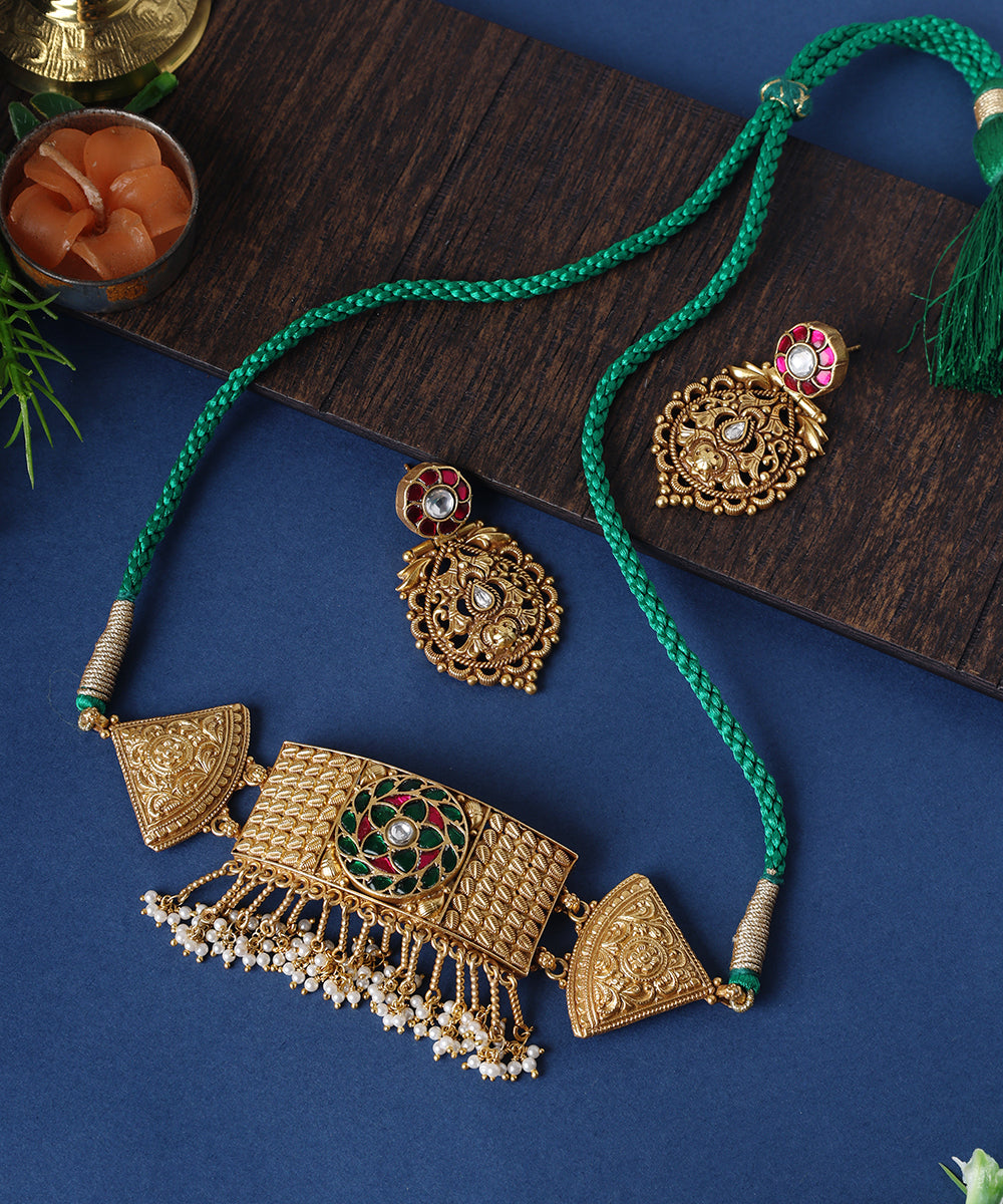 Gia_Handcrafted_Golden_Pure_Silver_Necklace_Set_With_Kundan_WeaverStory_01