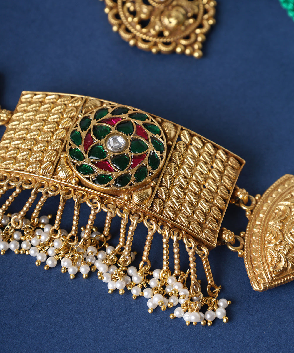 Gia_Handcrafted_Golden_Pure_Silver_Necklace_Set_With_Kundan_WeaverStory_02