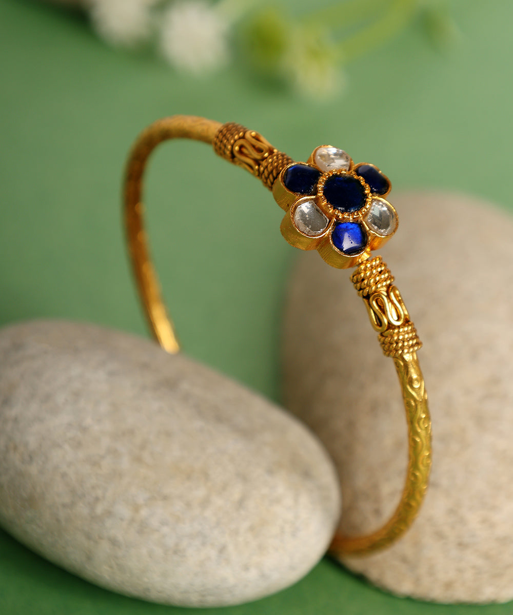 Iman_Handcrafted_Pure_Silver_Bangle_With_Kundan_In_Floral_Motif_WeaverStory_03