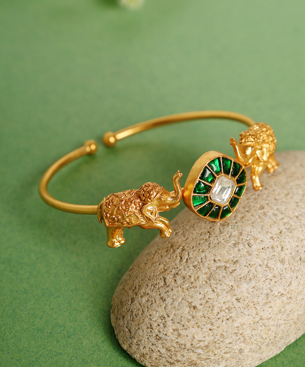 Jannat_Handcrafted_Pure_Silver_Bangle_With_Kundan_And_Elephant_Motifs_WeaverStory_01
