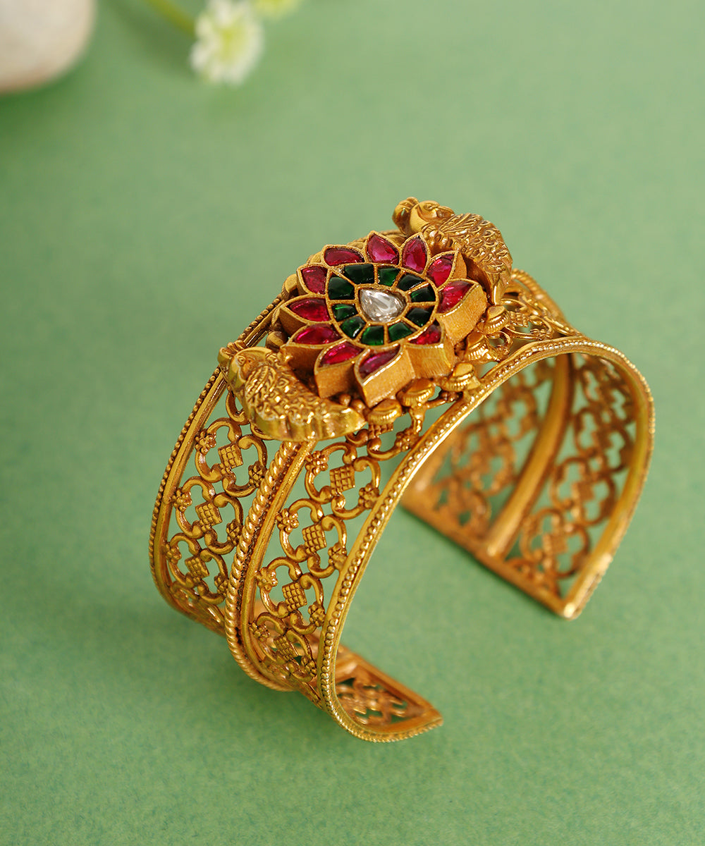 Jiya_Handcrafted_Golden_Pure_Silver_Bangle_With_Kundan_WeaverStory_01