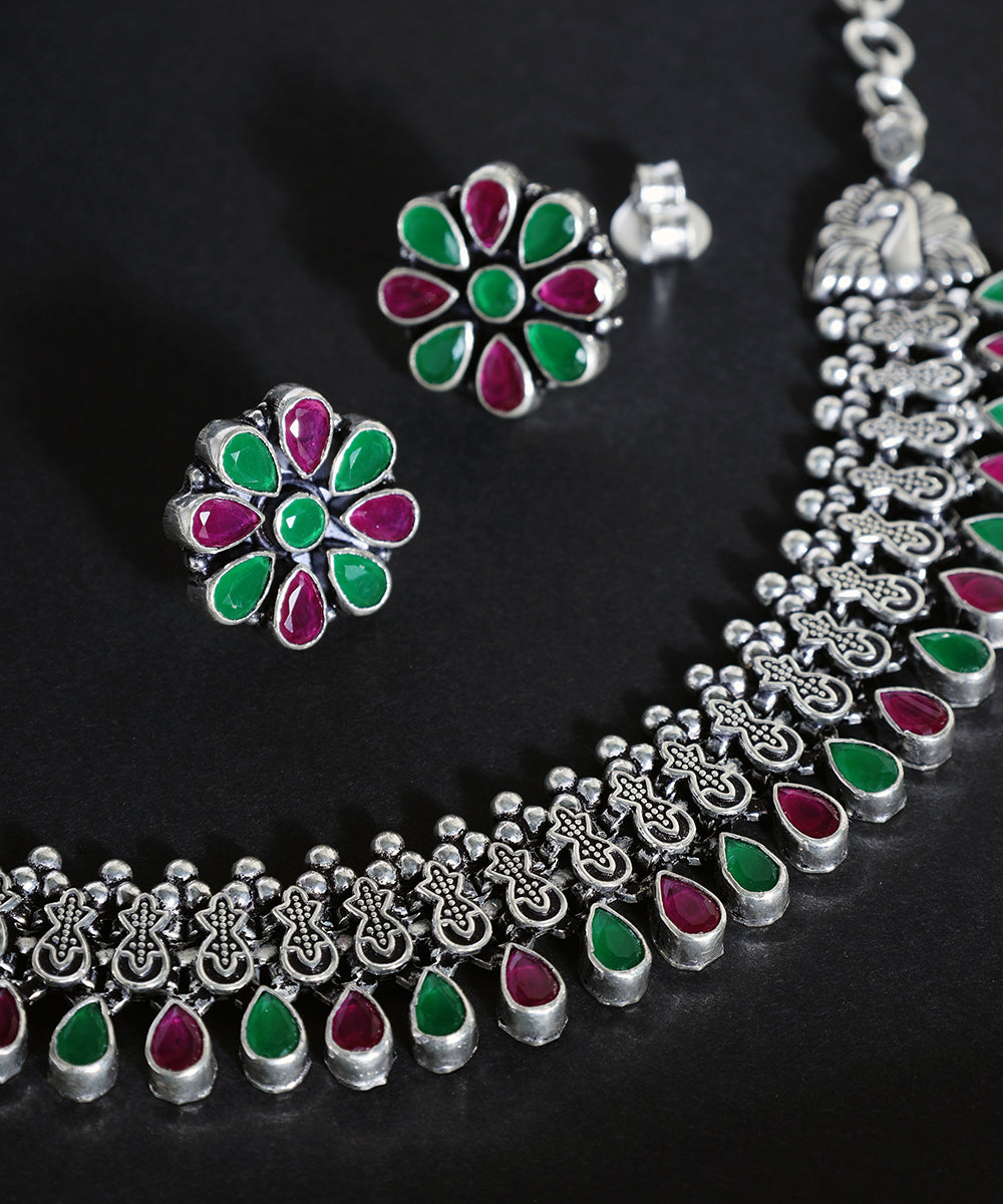 Parisa_Handcrafted_Oxidised_Pure_Silver_Necklace_Set_With_Ruby_And_Onyx_WeaverStory_02