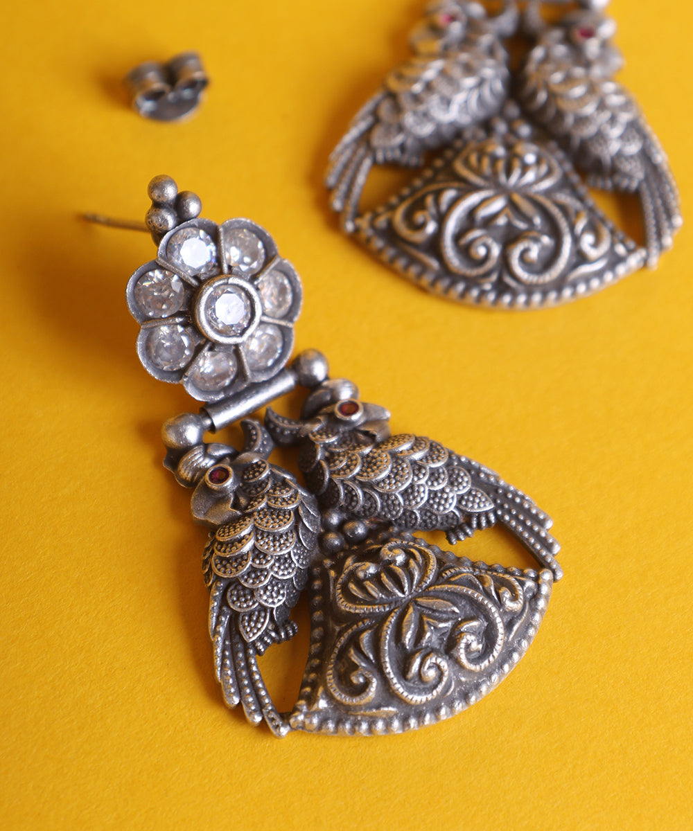 Kashmira_Handcrafted_Oxidised_Pure_Silver_Earrings_With_Kempstones_And_Peacock_Motifs_WeaverStory_02