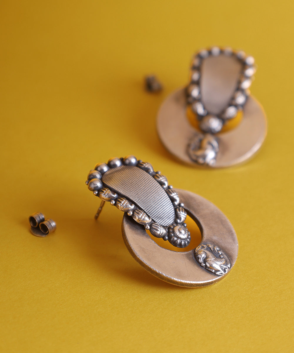 Yasmin_Handcrafted_Oxidised_Pure_Silver_Earrings_With_Kempstones_WeaverStory_02