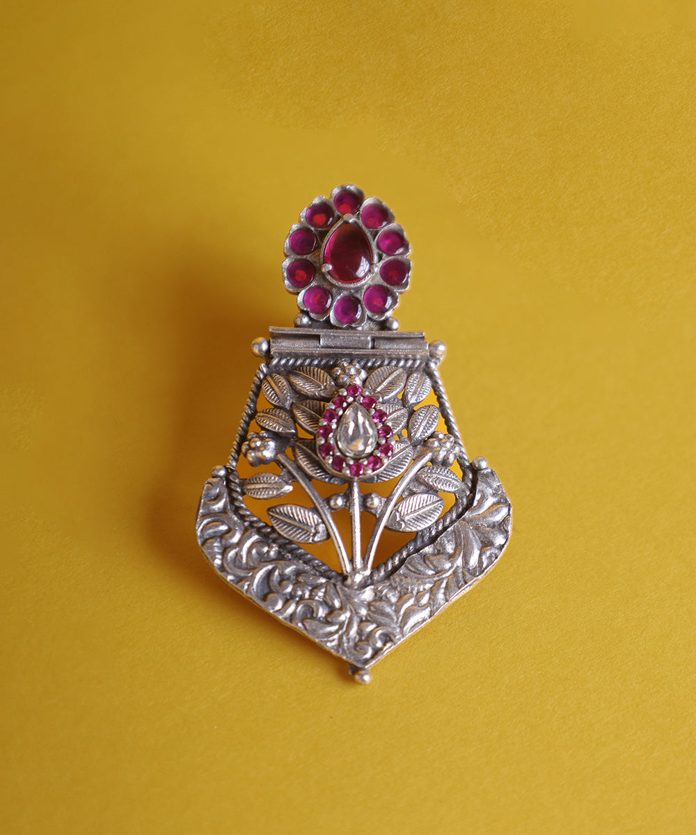 Vida_Handcrafted_Oxidised_Pure_Silver_Earrings_With_Kempstones_WeaverStory_02