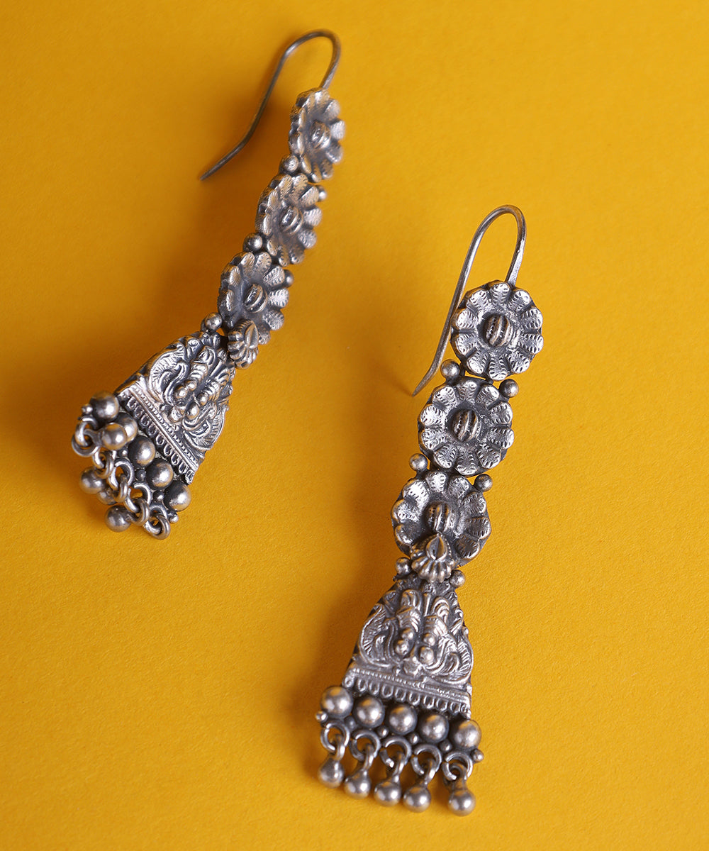 Zinat_Handcrafted_Oxidised_Pure_Silver_Earrings_With_Kempstones_WeaverStory_02