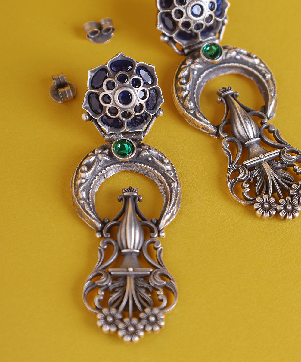 Rukhsar_Handcrafted_Oxidised_Pure_Silver_Earrings_With_Kempstones_In_Floral_Motifs_WeaverStory_02