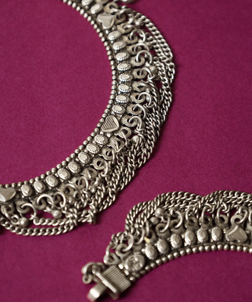 Zoya_Handcrafted_Pure_Silver_Anklets_WeaverStory_02