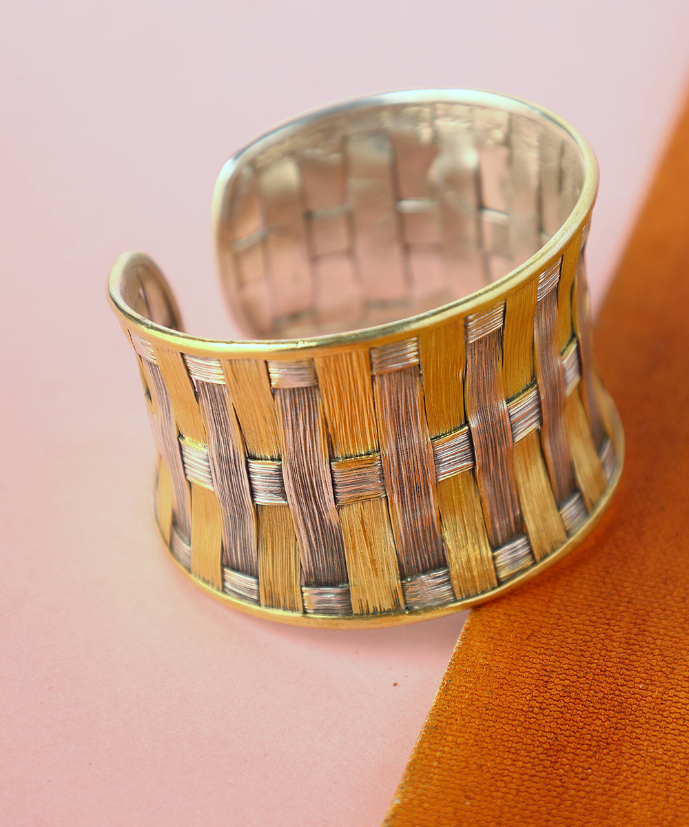 Aura_Handcrafted_Pure_Silver_Basket-Weave_Motif_Cuff_WeaverStory_03