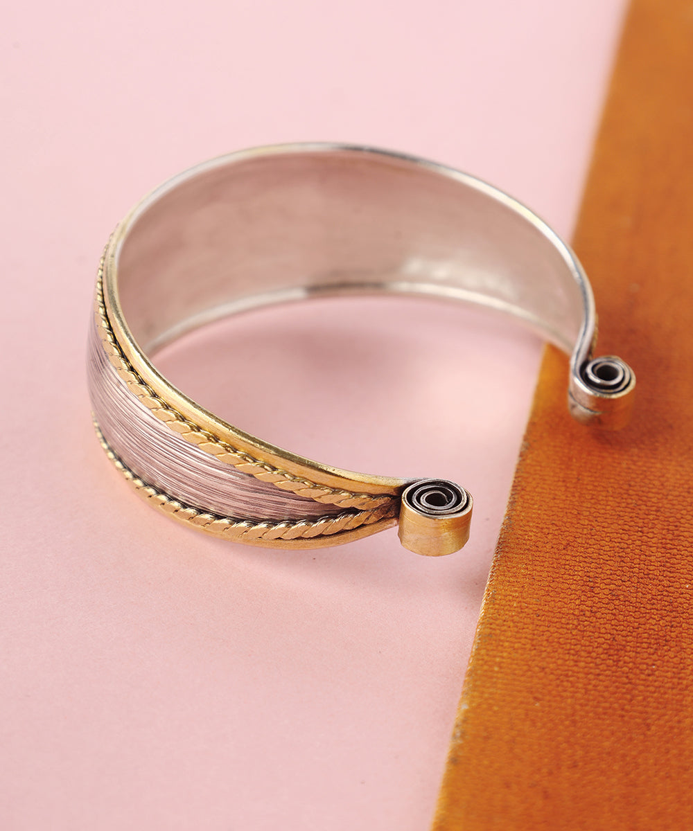 Kaira_Handcrafted_Pure_Silver_Dual-Tone_Cuff_WeaverStory_03