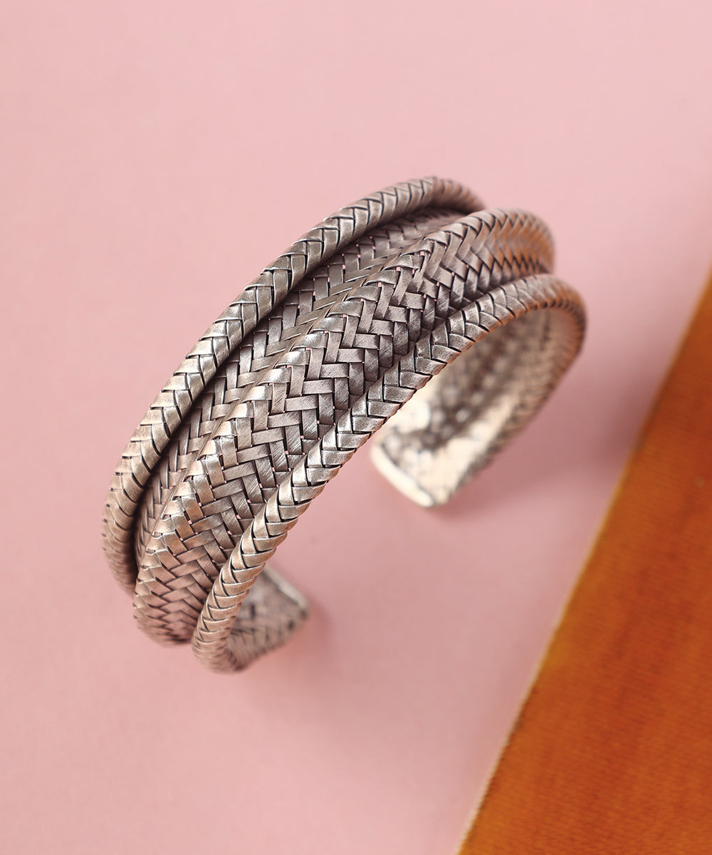 Ojas_Handcrafted_Pure_Silver_Woven_Cuff_WeaverStory_02