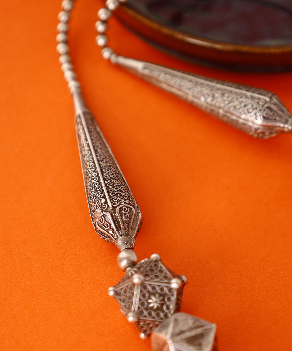 Zaira_Handcrafted_Pure_Silver_Necklace_WeaverStory_04