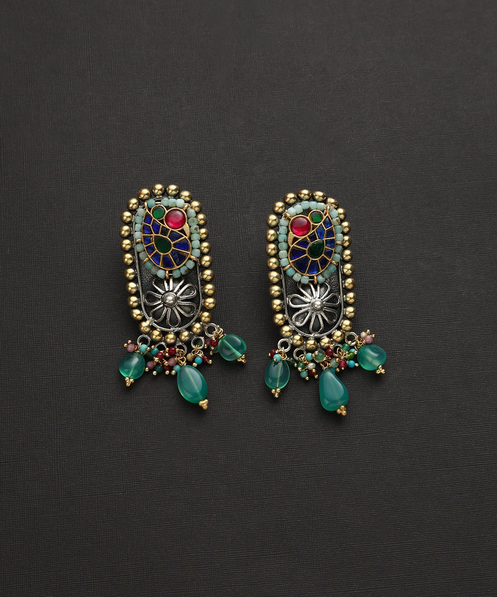 Niranjana_Handcrafted_Oxidised_Pure_Silver_Kundan_Earrings_WeaverStory_02