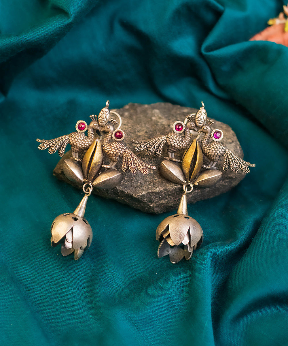 Namya_Handcrafted_Oxidised_Pure_Silver_Earrings_WeaverStory_01