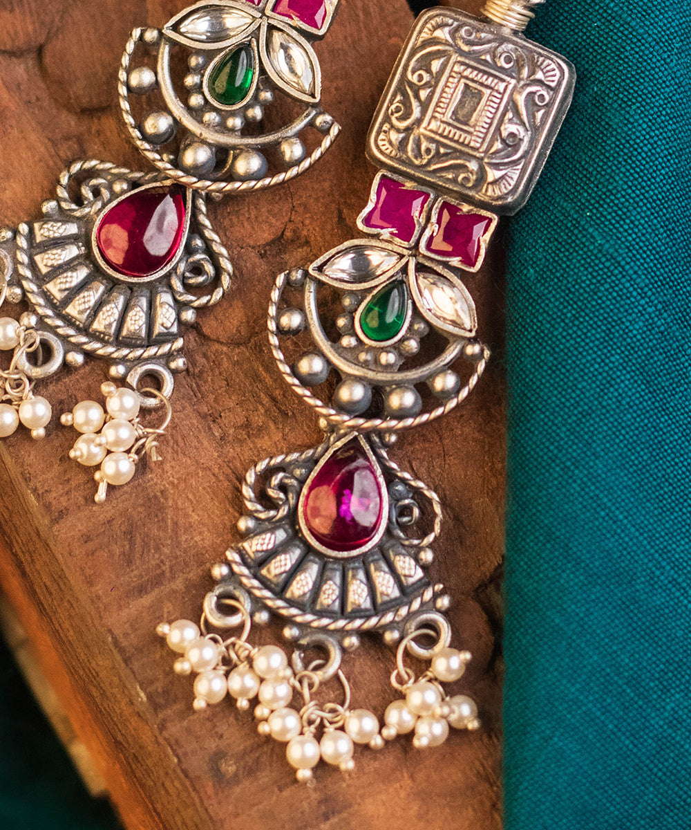 Narois_Handcrafted_Oxidised_Pure_Silver_Earrings_with_Kempstones_and_Pearls_WeaverStory_02