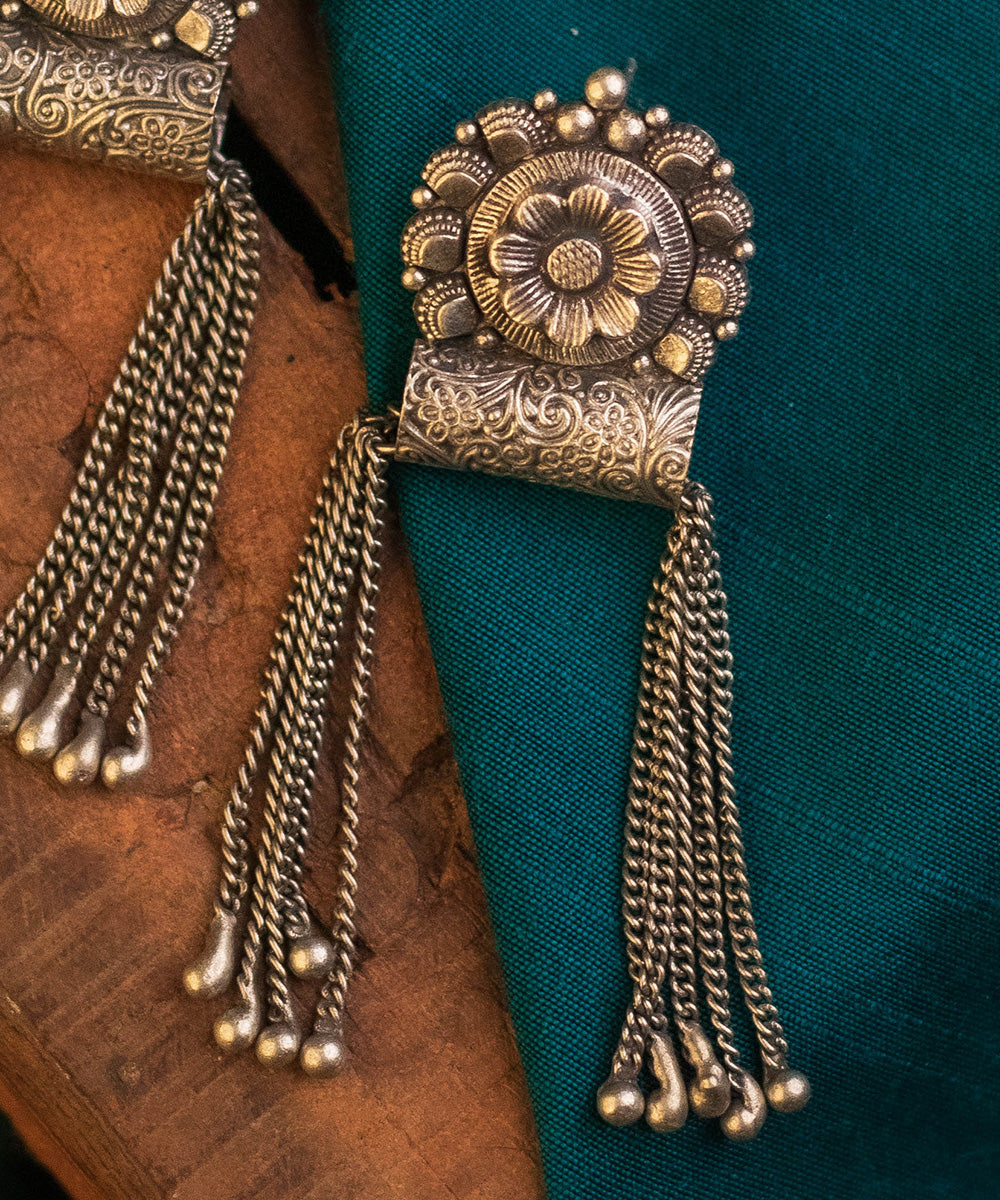 Oja_Handcrafted_Oxidised_Pure_Silver_Earrings_WeaverStory_02