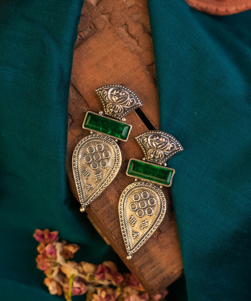 Ojal_Handcrafted_Oxidised_Pure_Silver_Earings_WIth_Kempstones_WeaverStory_01