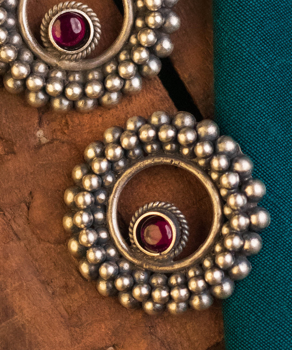 Ratna_Handcrafted_Oxidised_Pure_Silver_Earrings_with_Kempstones_WeaverStory_02