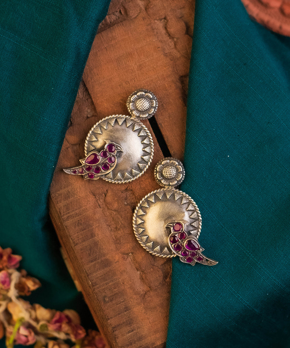 Utsa_Handcrafted_Oxidised_Pure_Silver_Earrings_With_Kempstones_WeaverStory_01