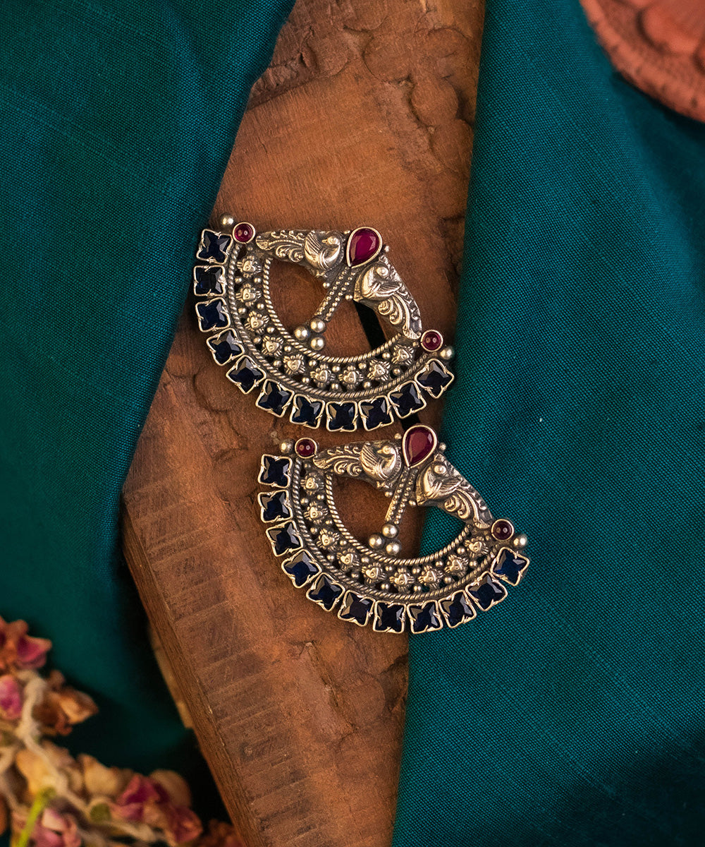 Vaishu_Handcrafted_Oxidised_Pure_Silver_Earrings_With_Kempstones_WeaverStory_02