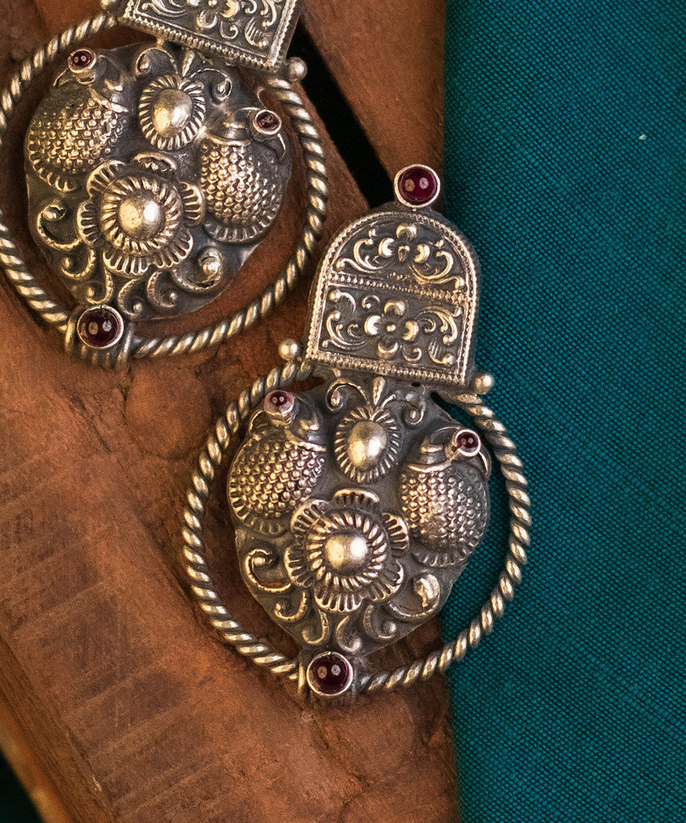 Vamil_Handcrafted_Oxidised_Pure_Silver_Earings_With_Kempstones_WeaverStory_02