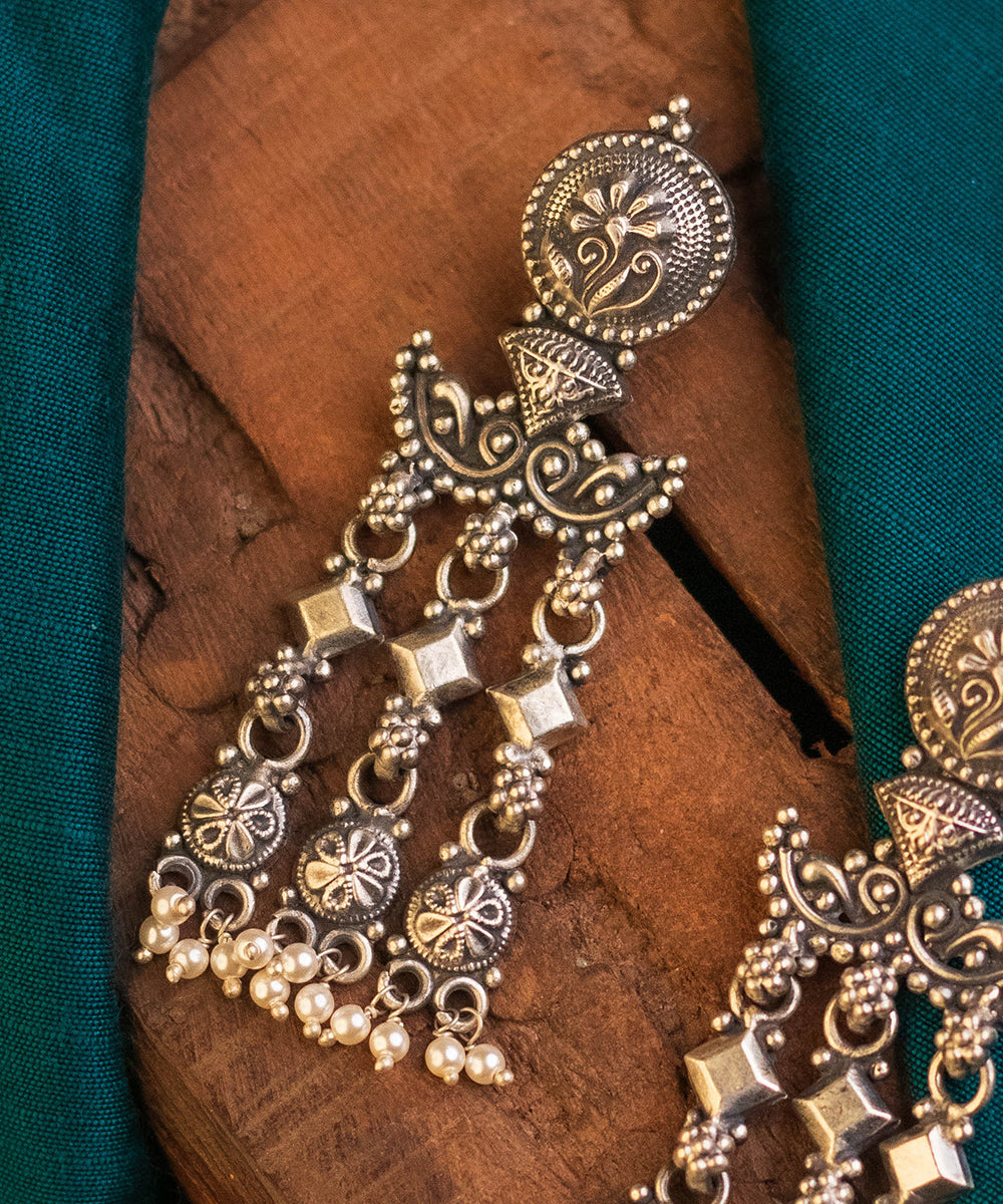Vanaja_Handcrafted_Oxidised_Pure_Silver_Earrings_With_Kempstones_WeaverStory_02