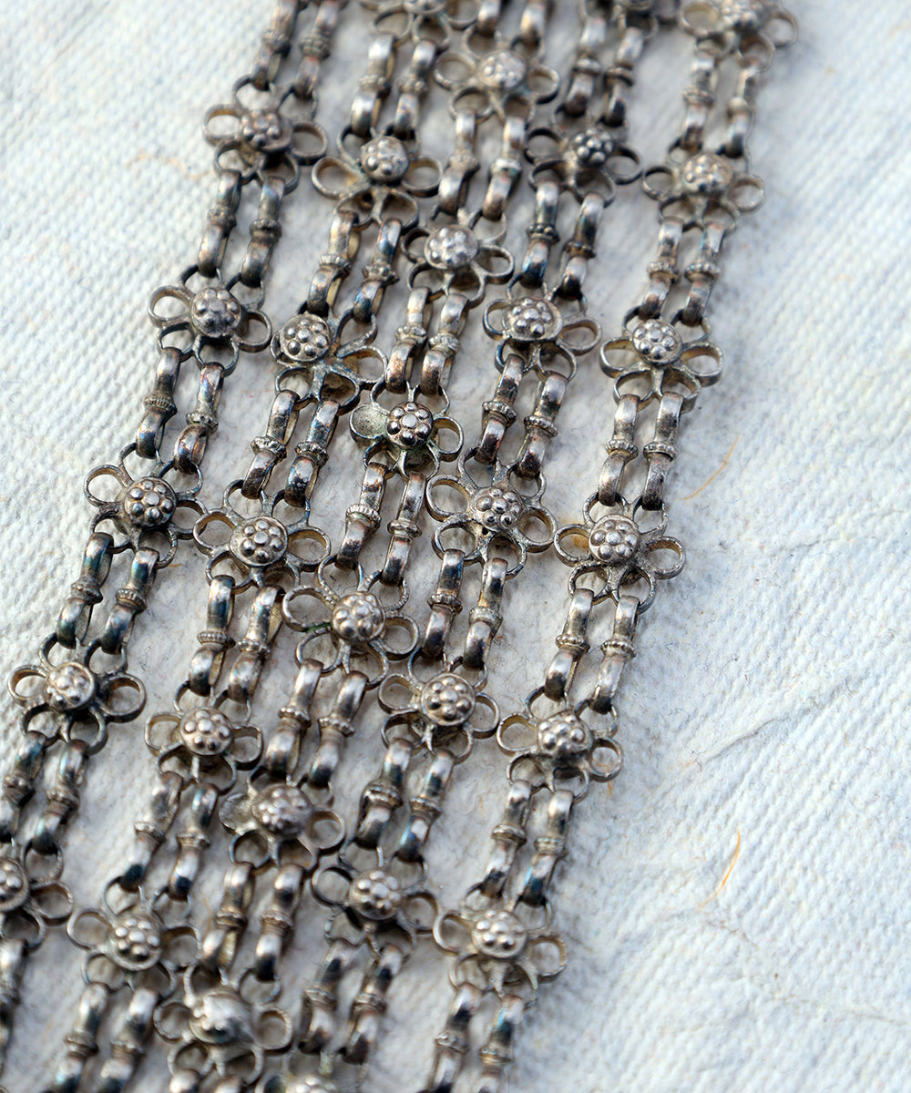 Sadaa_Handcrafted_Oxidised_Pure_Silver_Panch_Ladi_Haar_WeaverStory_02