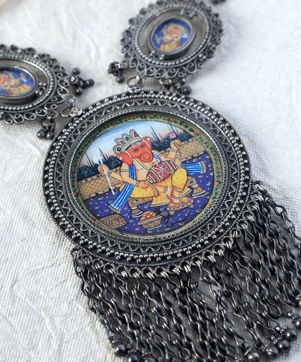 Tushita_Handcrafted_Oxidised_Pure_Silver_Necklace_With_Ganesha_Motif_WeaverStory_02