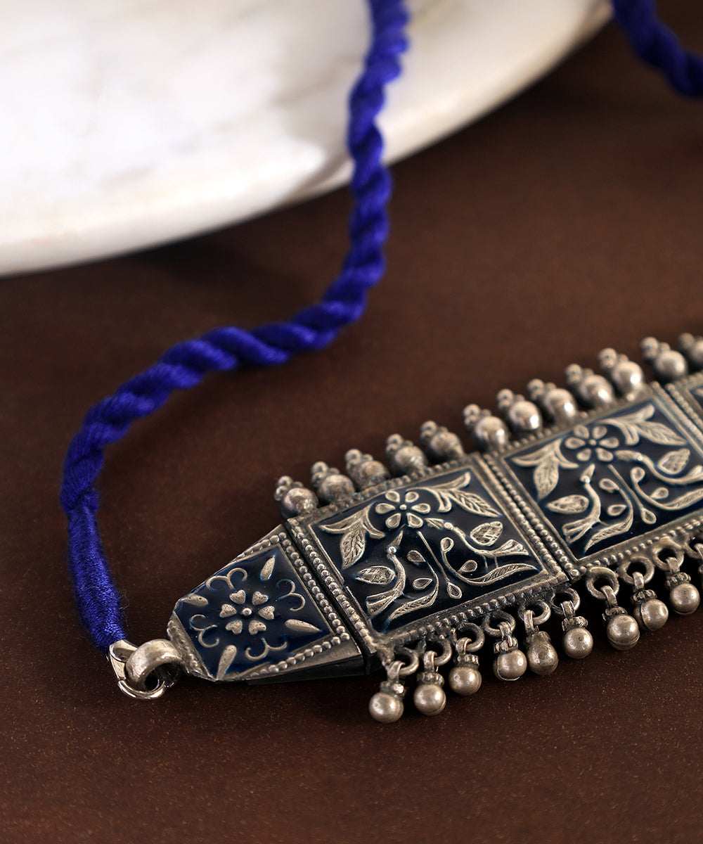 Evara_Handcrafted_Oxidised_Pure_Silver_Blue_Choker_WeaverStory_02