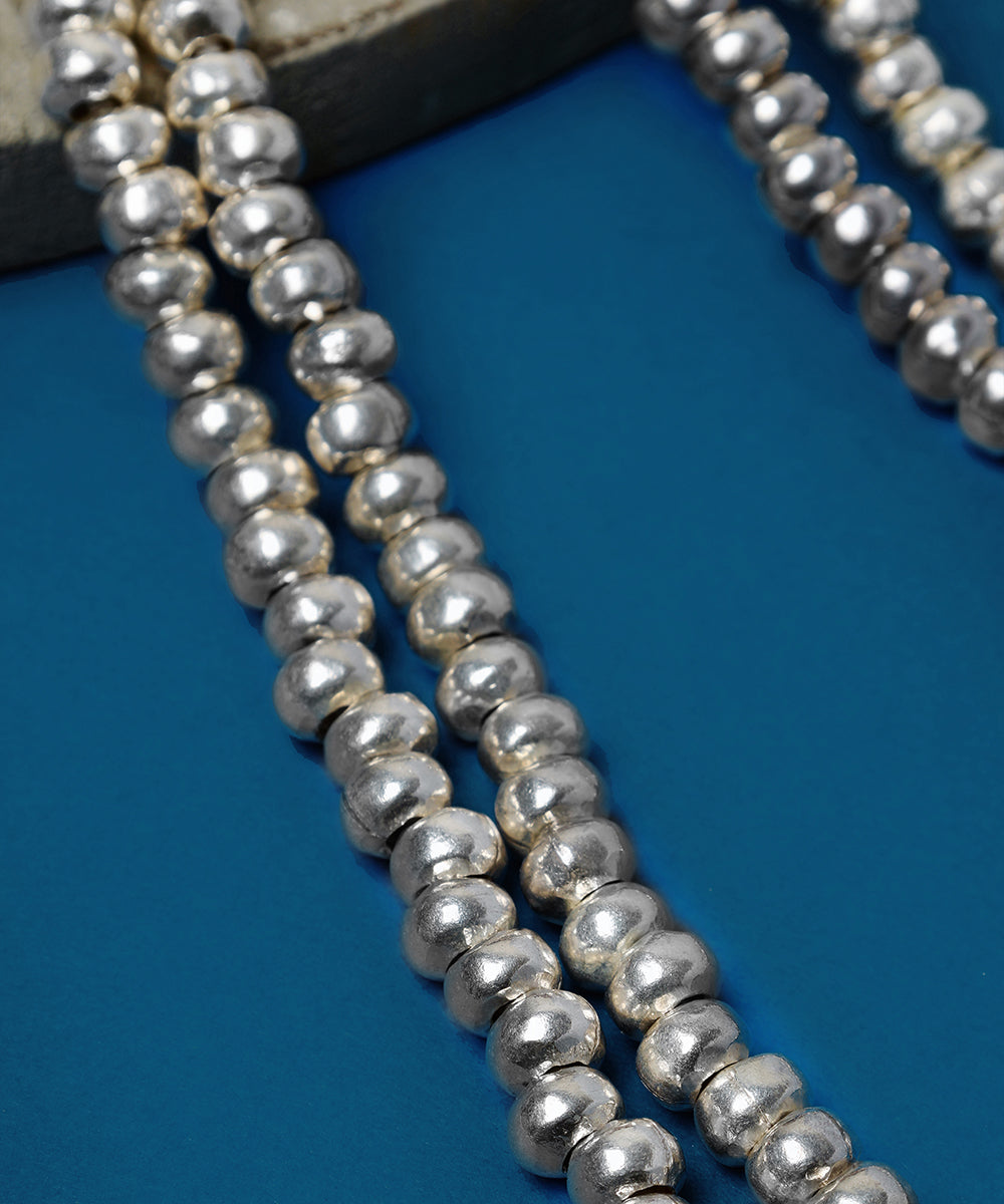 Rayana_Handcrafted_Oxidised_Pure_Silver_Necklace_WeaverStory_02