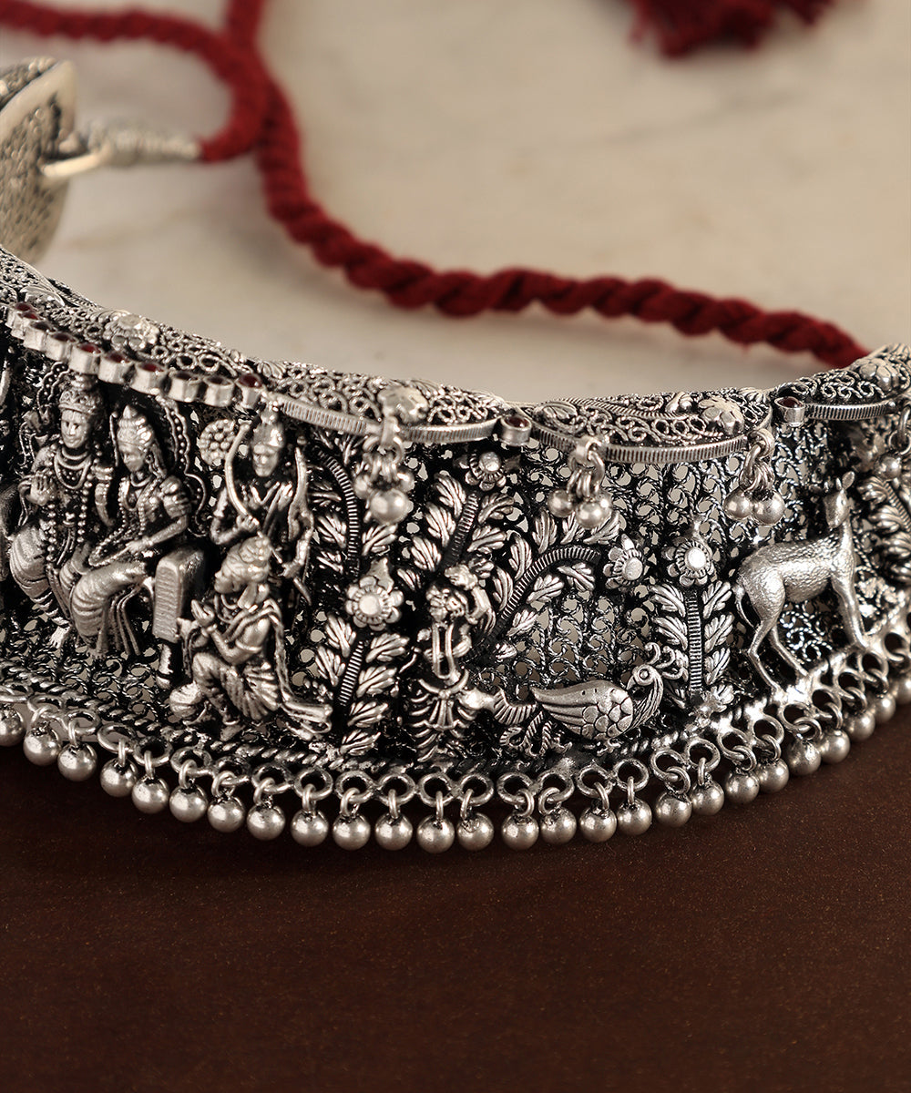 Aira_Handcrafted_Oxidised_Pure_Silver_Necklace_With_Ram_Sita_Motif_WeaverStory_02